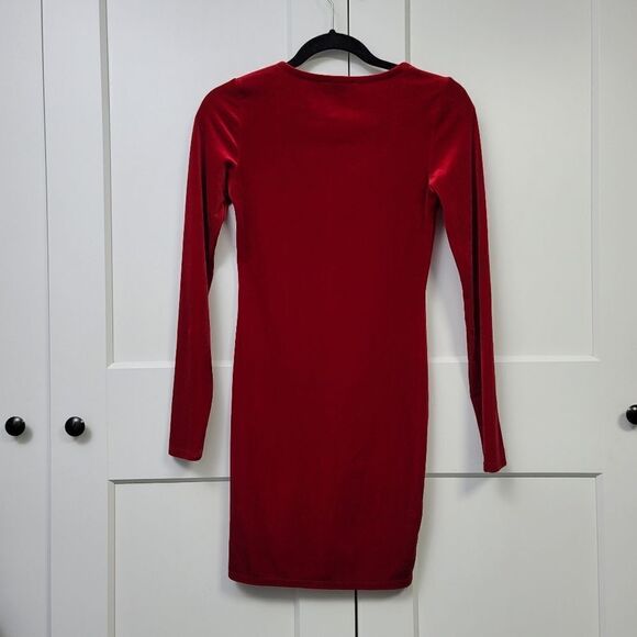 Forever 21 red velvet mini dress - Picture 5 of 7